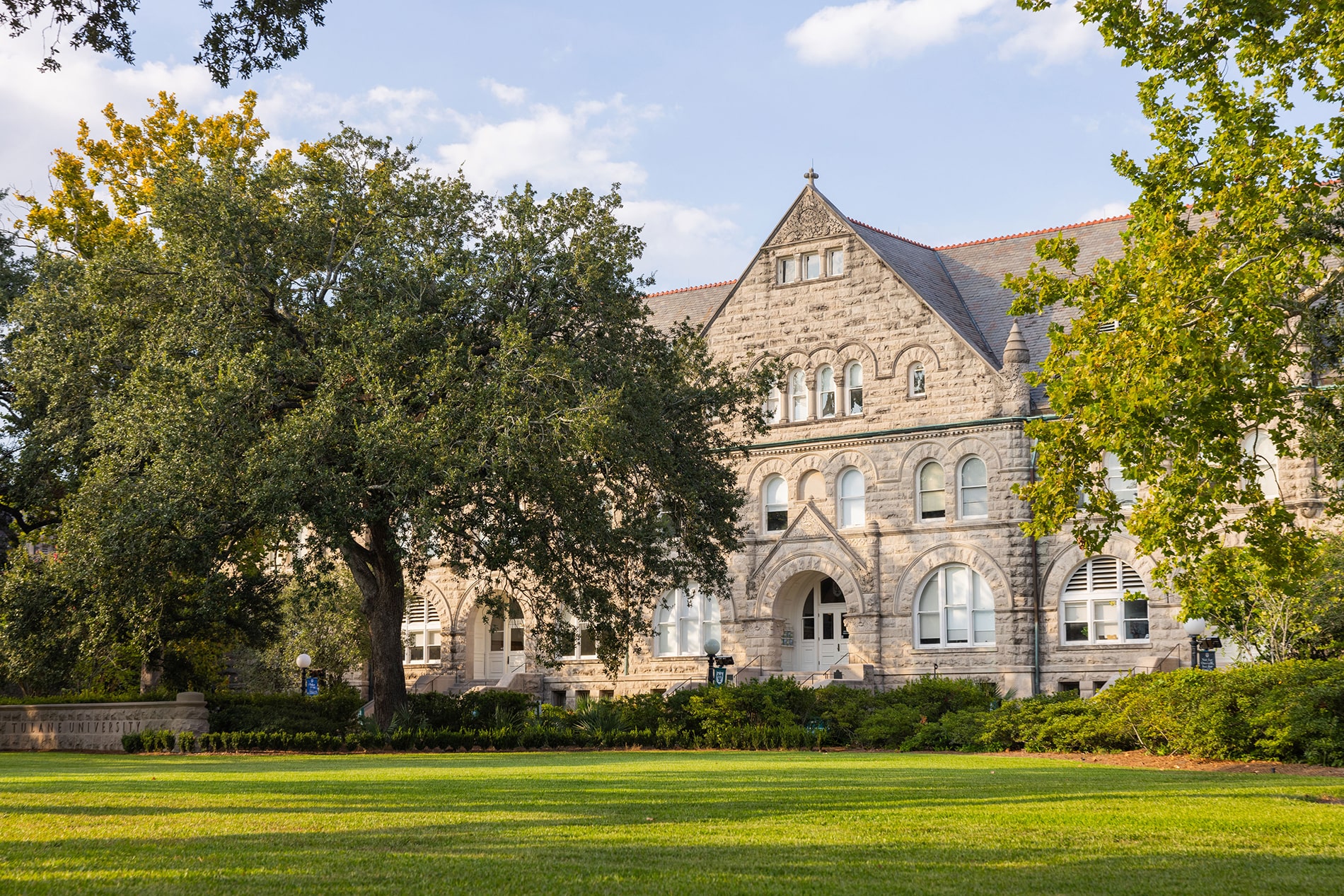 Gibson Hall, Tulane University